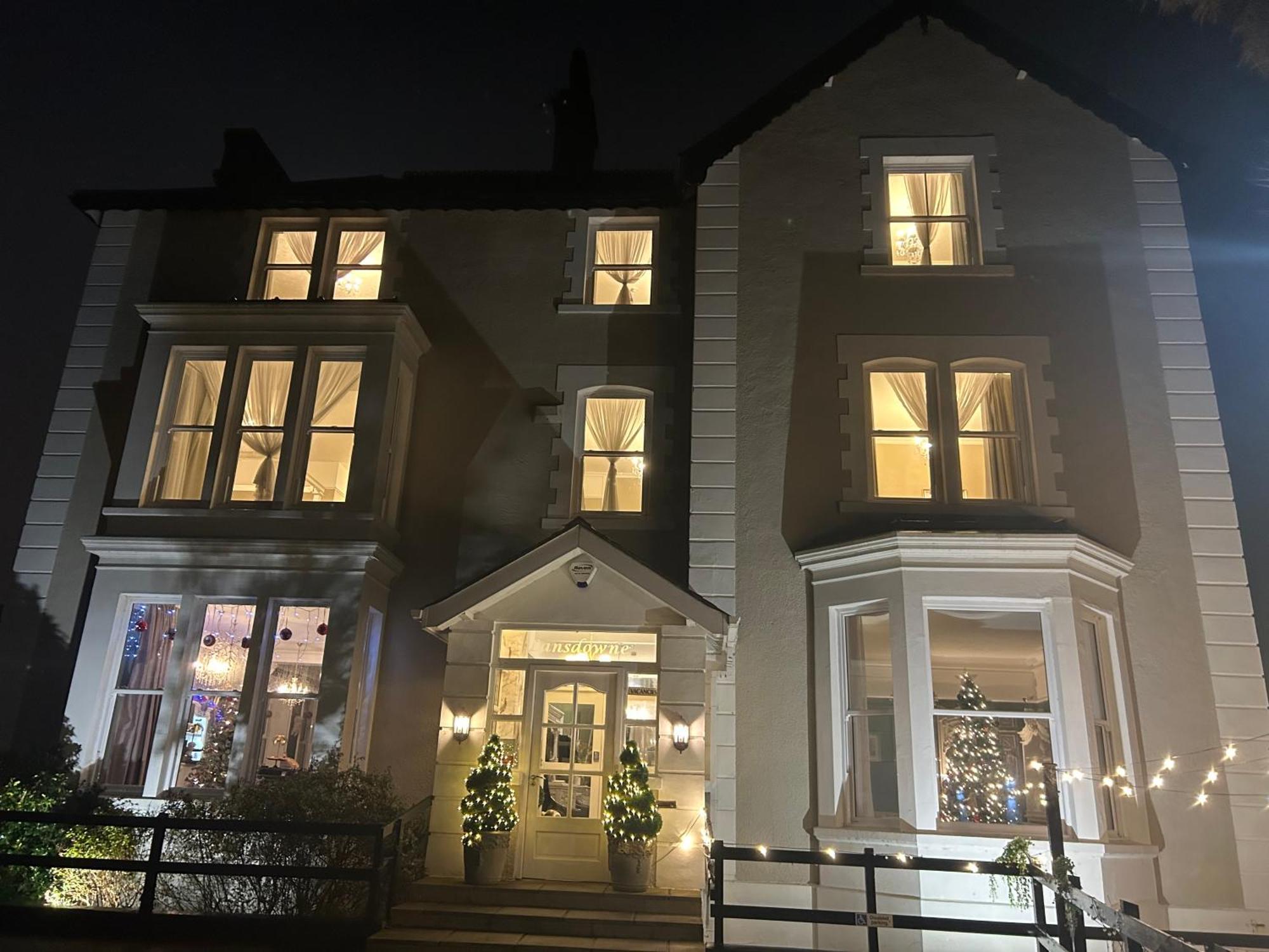 Hotel Lansdowne House With Private Car Park Llandudno Exterior foto