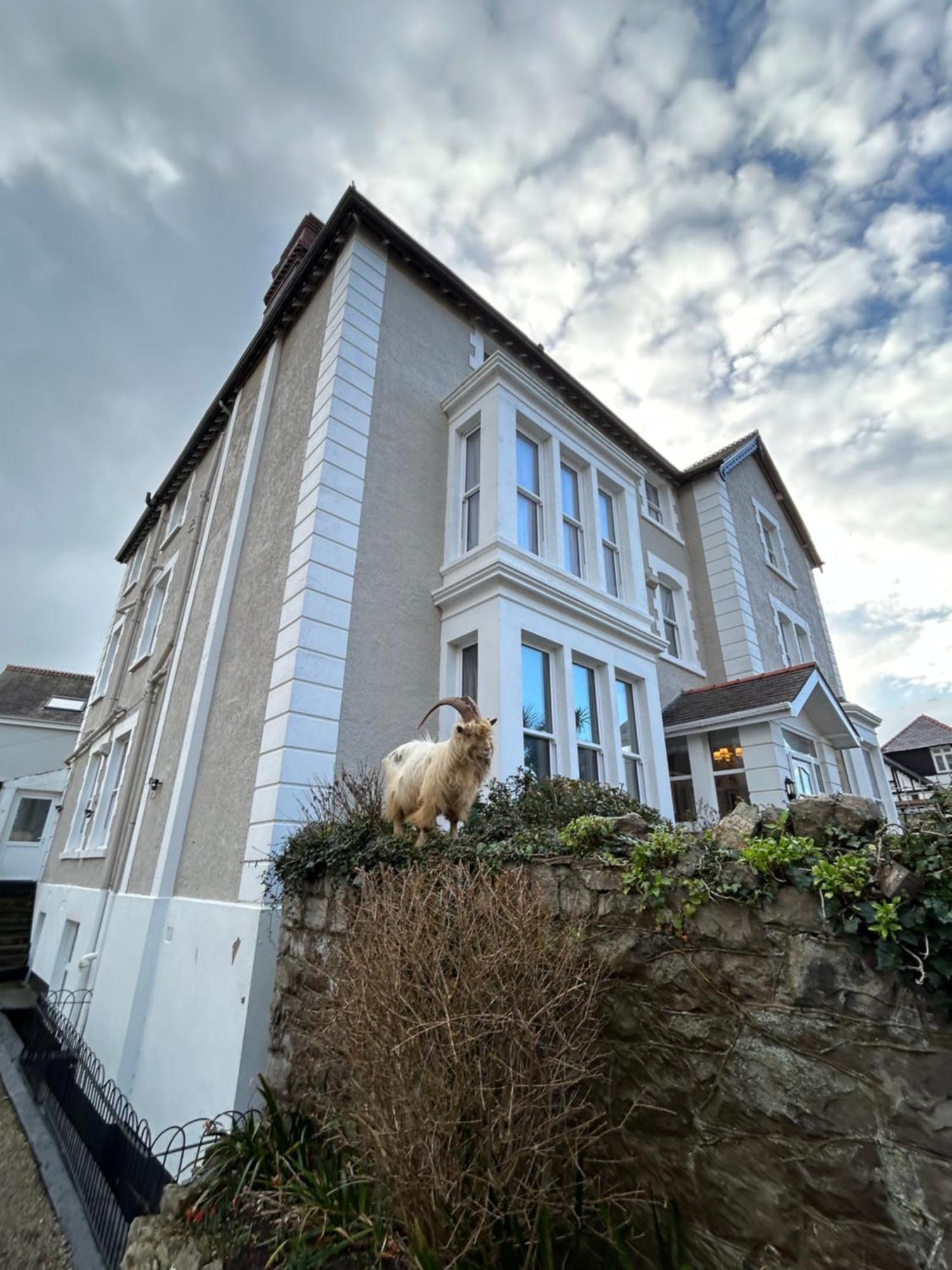 Hotel Lansdowne House With Private Car Park Llandudno Exterior foto
